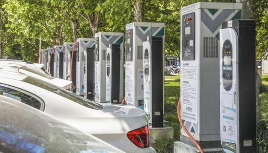 汽車充電樁加盟利潤(rùn)分析，輕松實(shí)現(xiàn)財(cái)富夢(mèng)想