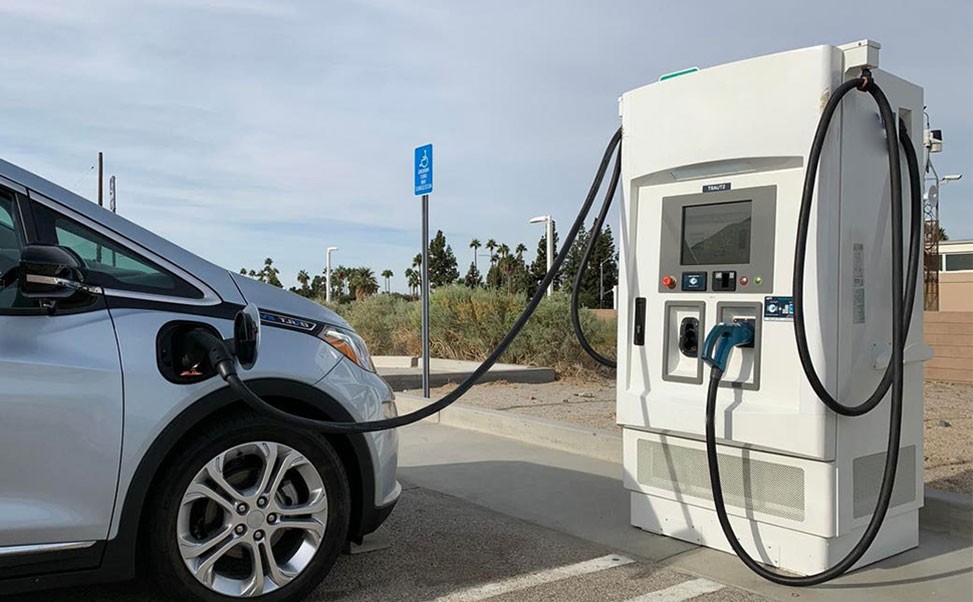 電動(dòng)汽車充電樁安全性評(píng)估用戶教育：為綠色出行保駕護(hù)航